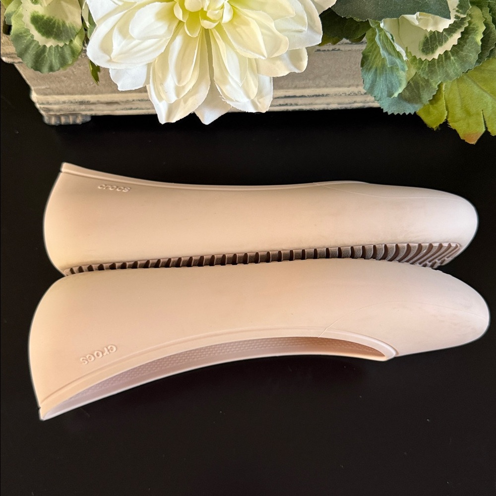 CROCS Women's Ballet Flats in Blush Pink - Picture 9 of 14